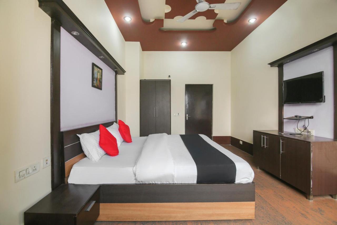 Capital O 68148 Hotel Shree Jee Palace Ghaziabad Exterior photo